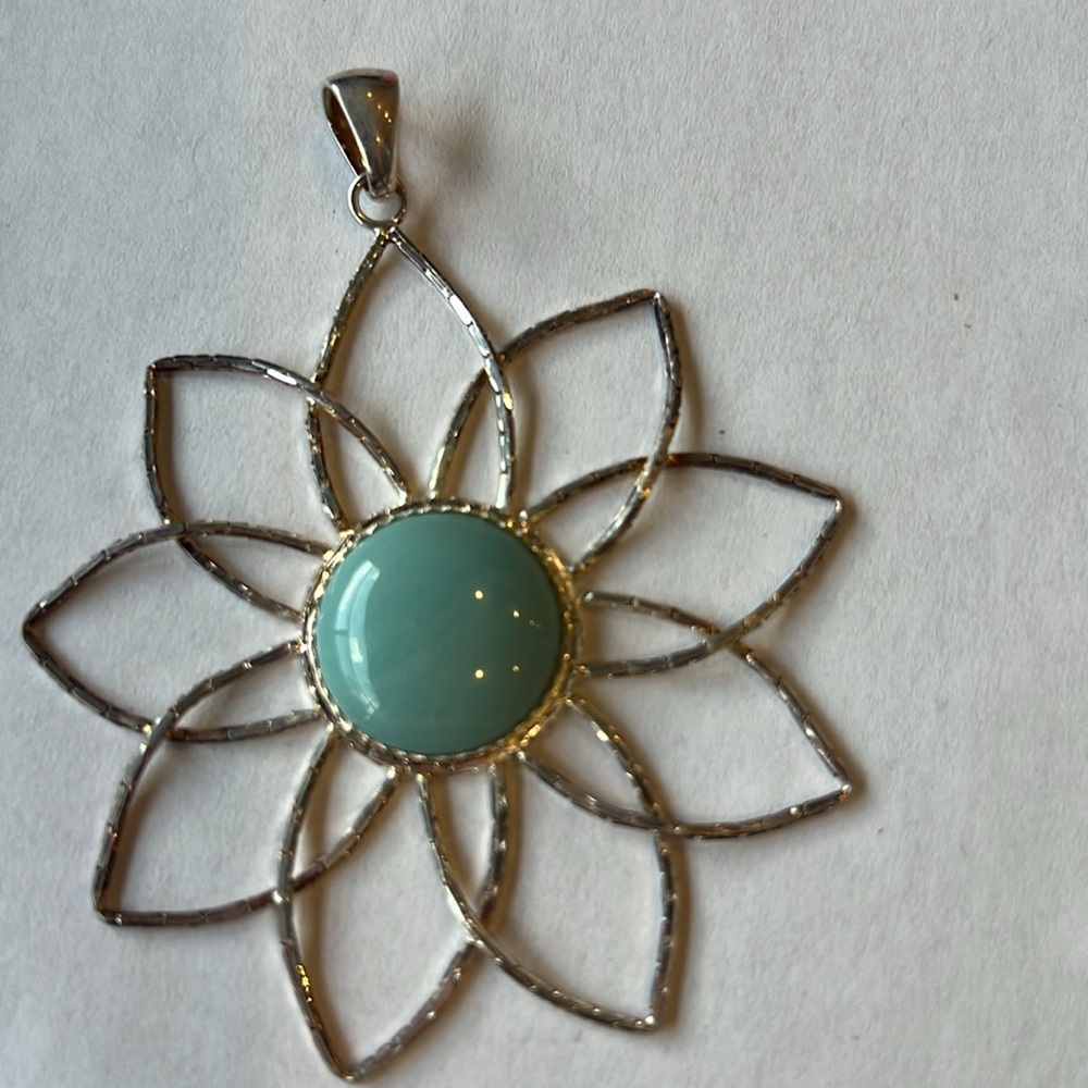 Milor Gold Flower Pendant with Turquoise Center - Picture 8 of 10